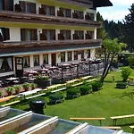 호텔 Berghof 3*