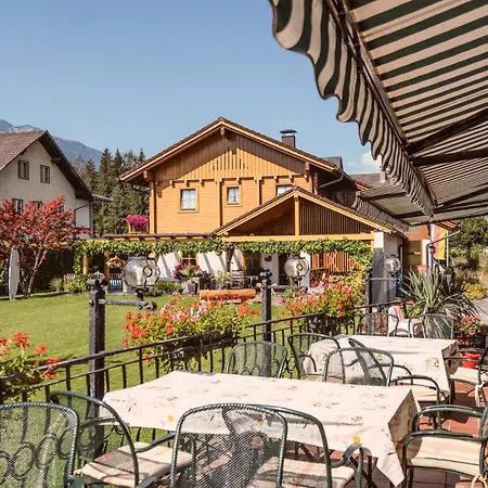 Hotel Berghof 3*