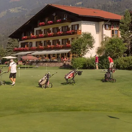 Hotel Berghof 3*