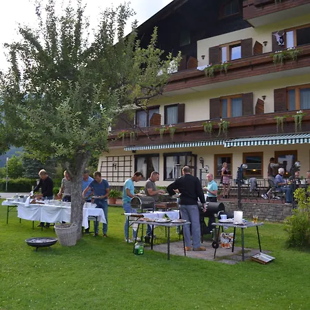 Hotel Berghof 3*