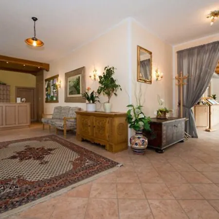 Berghof 3* 德劳塔尔贝格